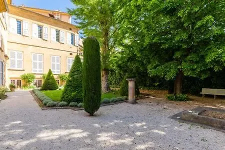 Appartement cathédrale au calme Aix-en-Provence